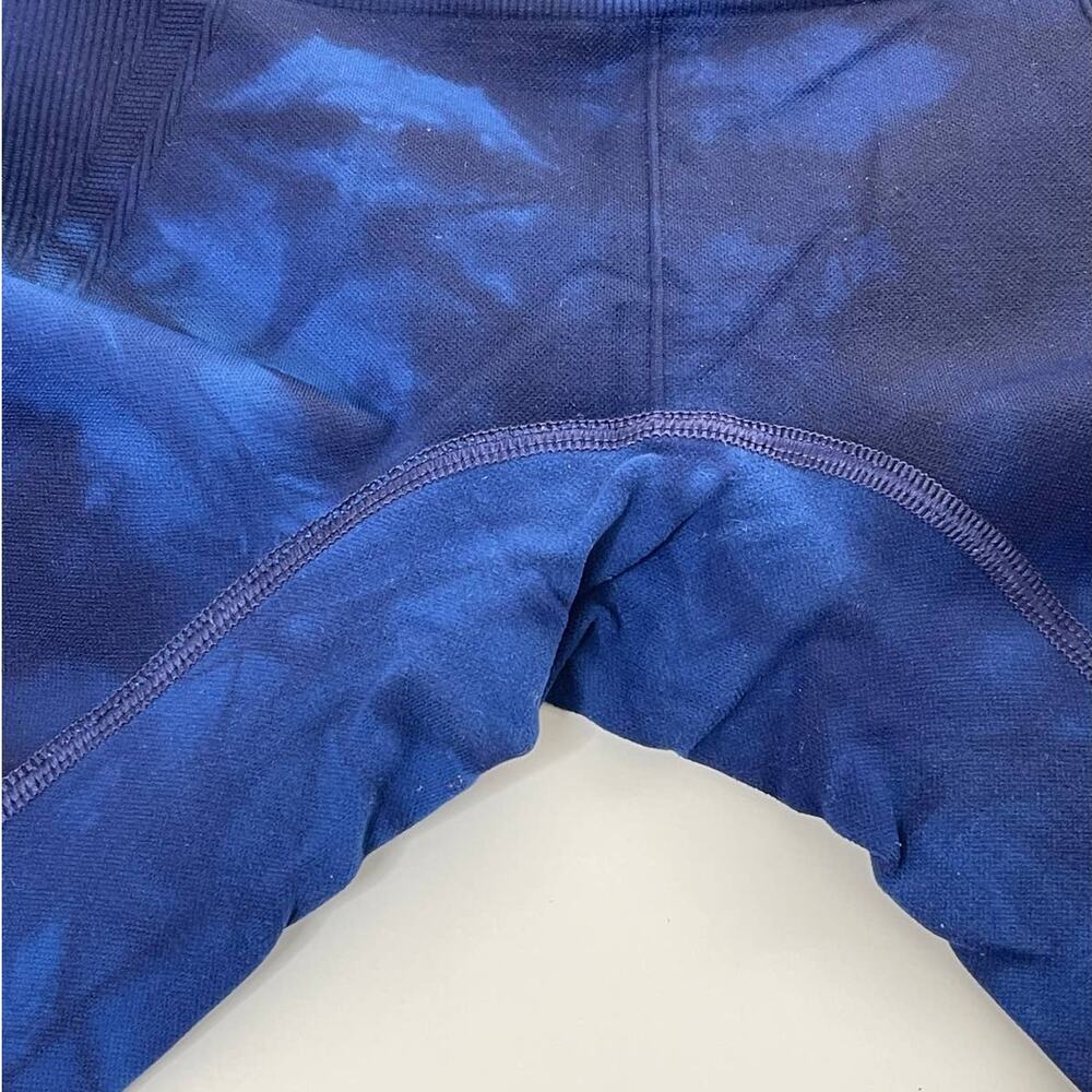 Athleta Re Charge Navy/Blue Tie Dye Crop Capri Leggings Size XS Activewear - Picture 8 of 8